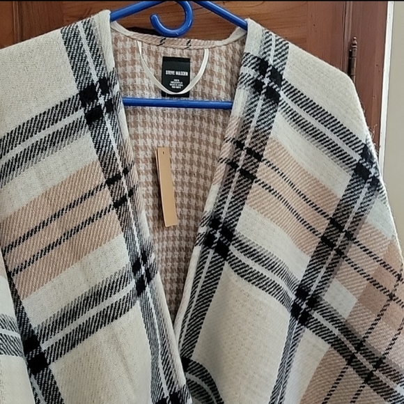 🆕 Steve Madden | Reversible Black & Tan Houndstooth & Plaid Topper Wrap OSFM - Picture 3 of 10